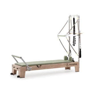 Lettino Pilates Reformer in legno con torre