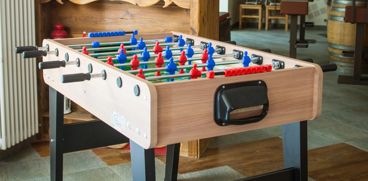 Calcio balilla da interno: come scegliere quello giusto per casa